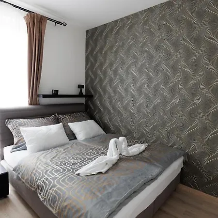 Villa Bauhaus Wellness Apartman Fsz. 1 Siófok Esterno foto