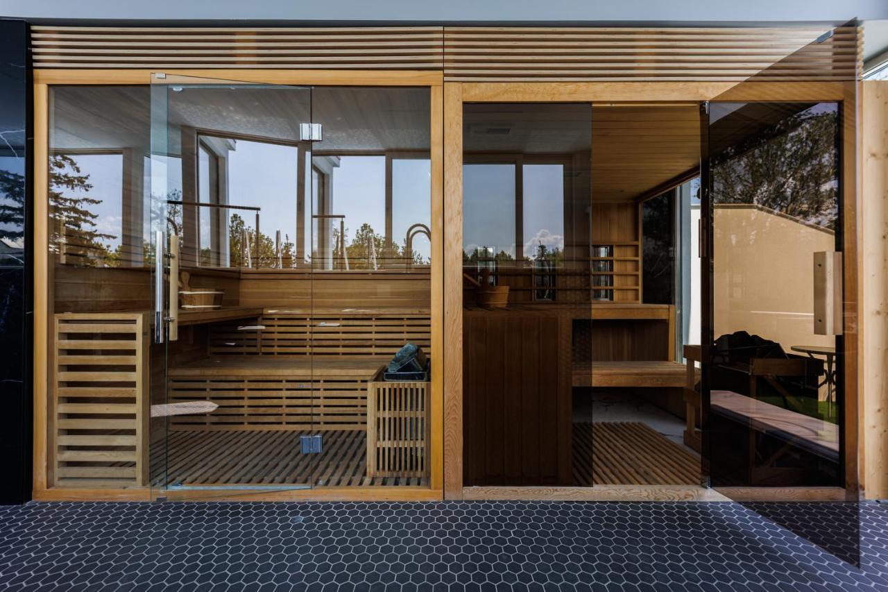 Bauhaus Wellness Fsz. 1 *